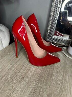 Red Patent Leather Pointed-Toe Stiletto Pumps - Women's
